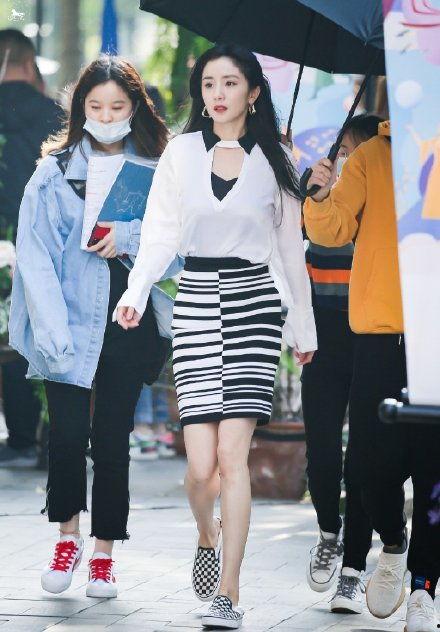 杨幂张小斐最新爆料,揭秘娱乐圈背后的故事